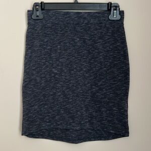 Divided by H&M Charcoal Grey Heather Stretch Knit Pencil Knee Length Skirt Sz XS